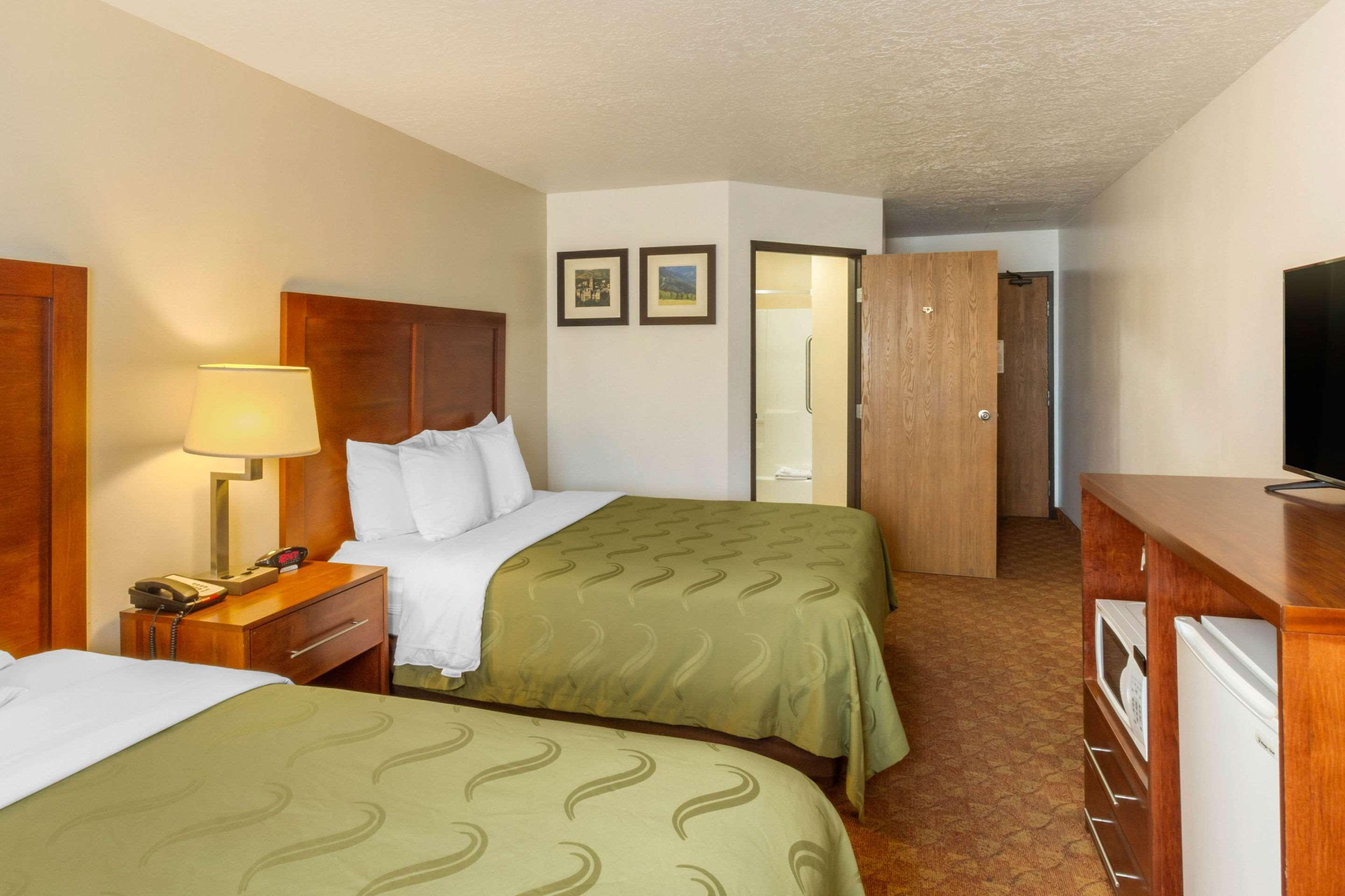Quality Inn Logan Near University Exterior foto