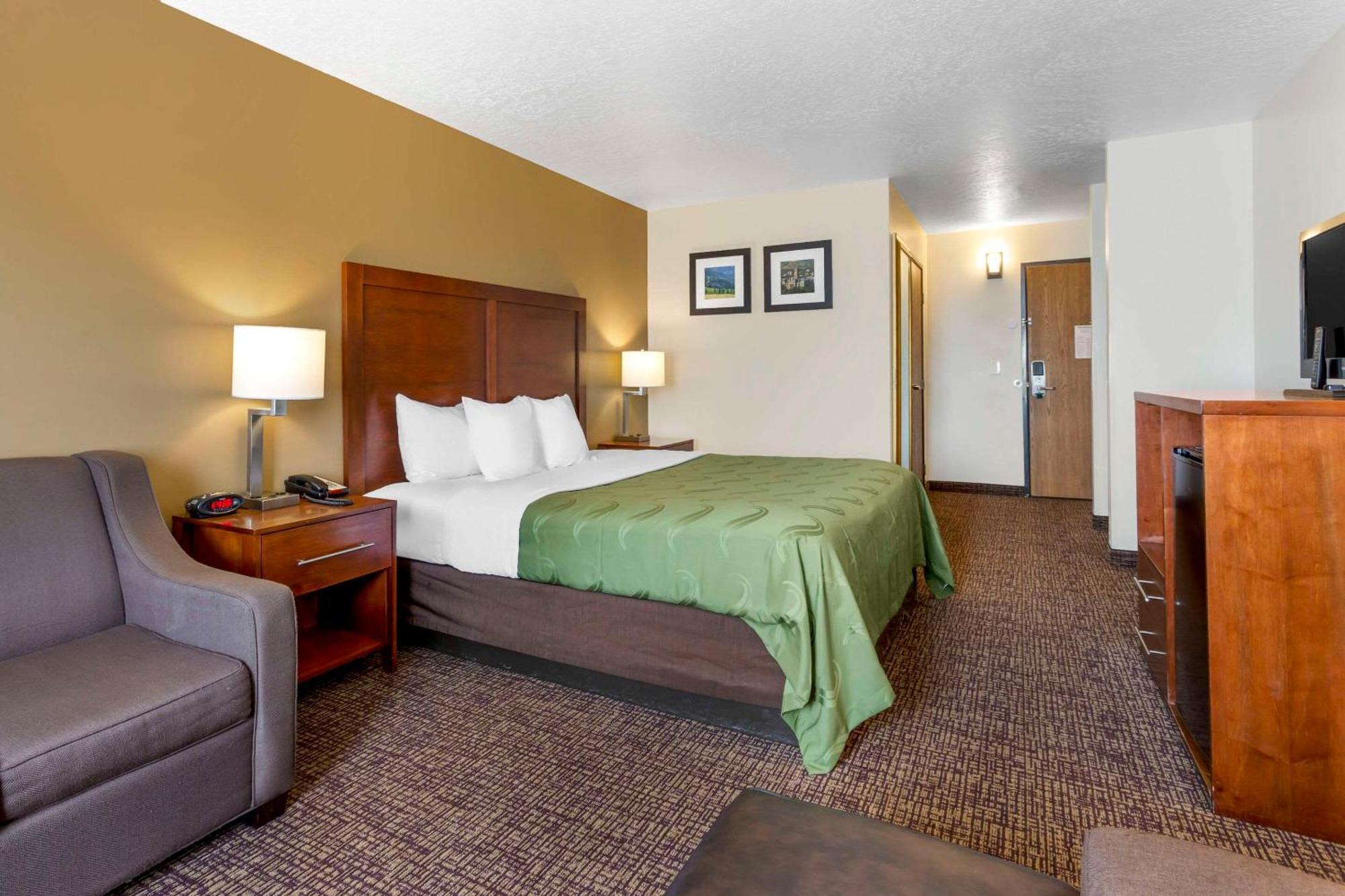 Quality Inn Logan Near University Exterior foto