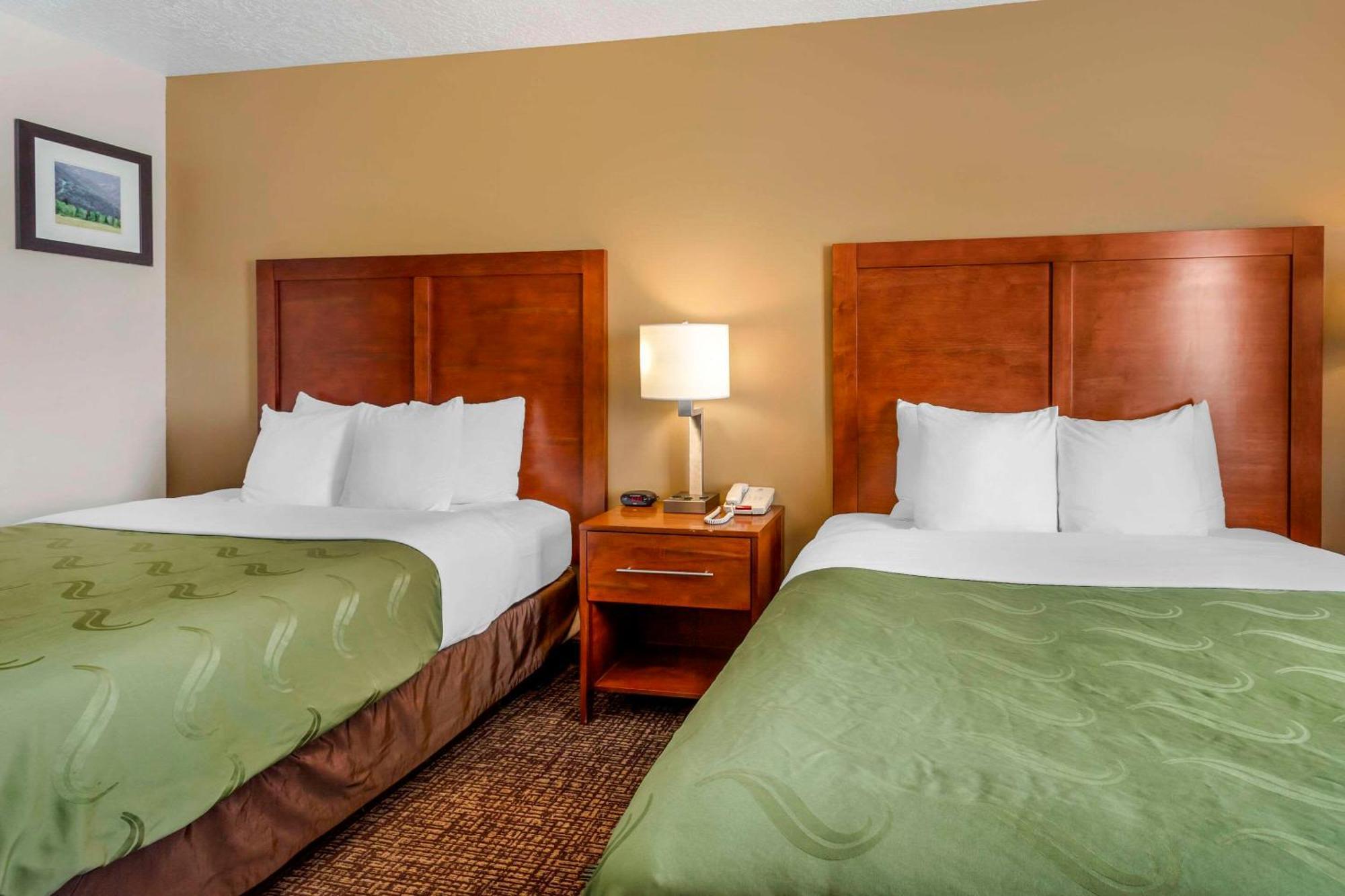 Quality Inn Logan Near University Exterior foto