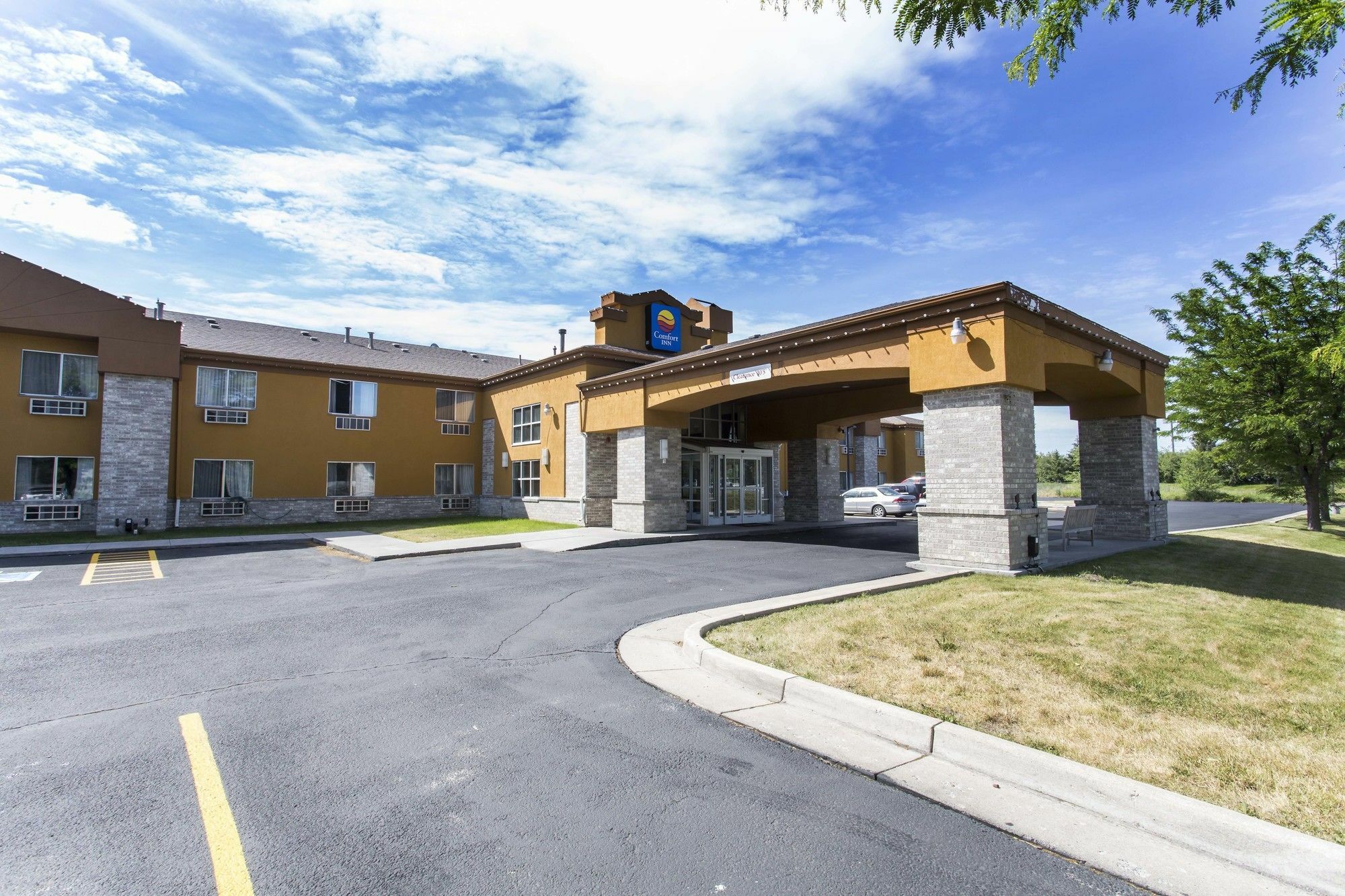 Quality Inn Logan Near University Exterior foto